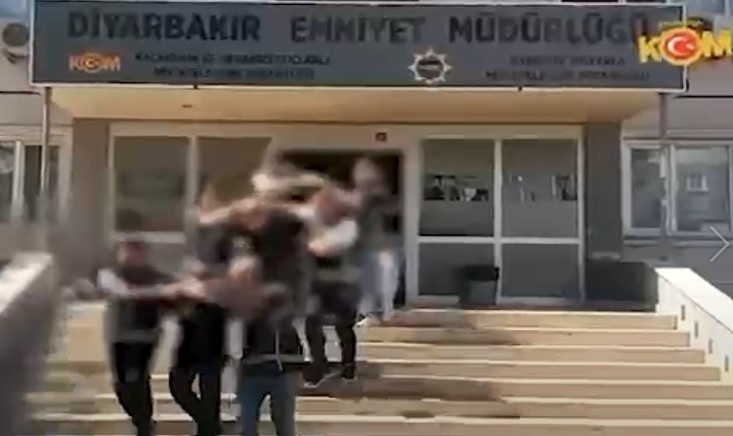 Diyarbakır’da “Daltonlar” Suç Örgütünün Yapılanmasına Yönelik Operasyonda 8 Şüpheli Tutuklandı