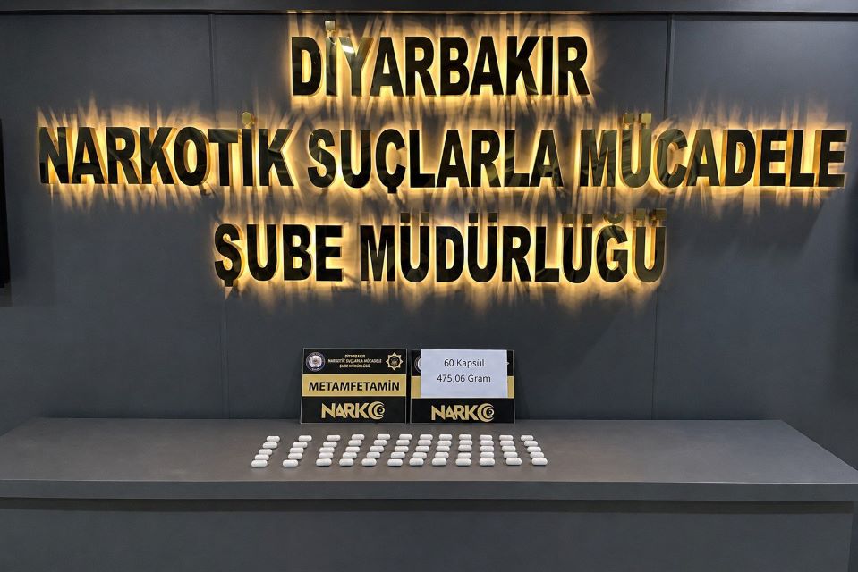 MİDESİNDE UYUŞTURUCU TAŞIYAN YABANCI UYRUKLU ŞAHSIN SEVKİYATI ENGELLENDİ