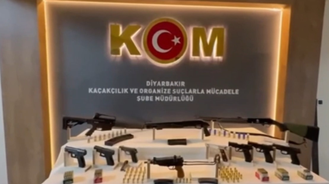 Diyarbakır’da silah ve mühimmat ticaretine yönelik operasyonda 13 şüpheli yakalandı