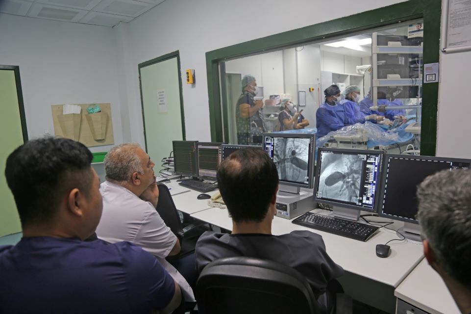 Gazi Yaşargil EAH’de Çocuk Kalp Hastalarına İleri Teknolojiyle Müdahale