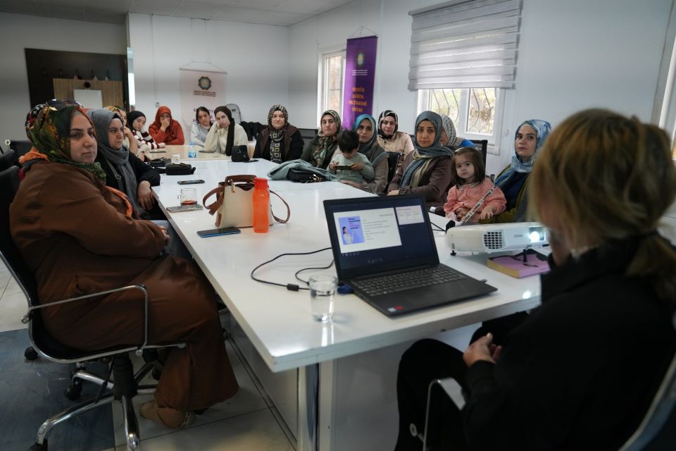 Koşuyolu Kadın Yaşam Merkezi’nde meme kanserinde erken tanı semineri