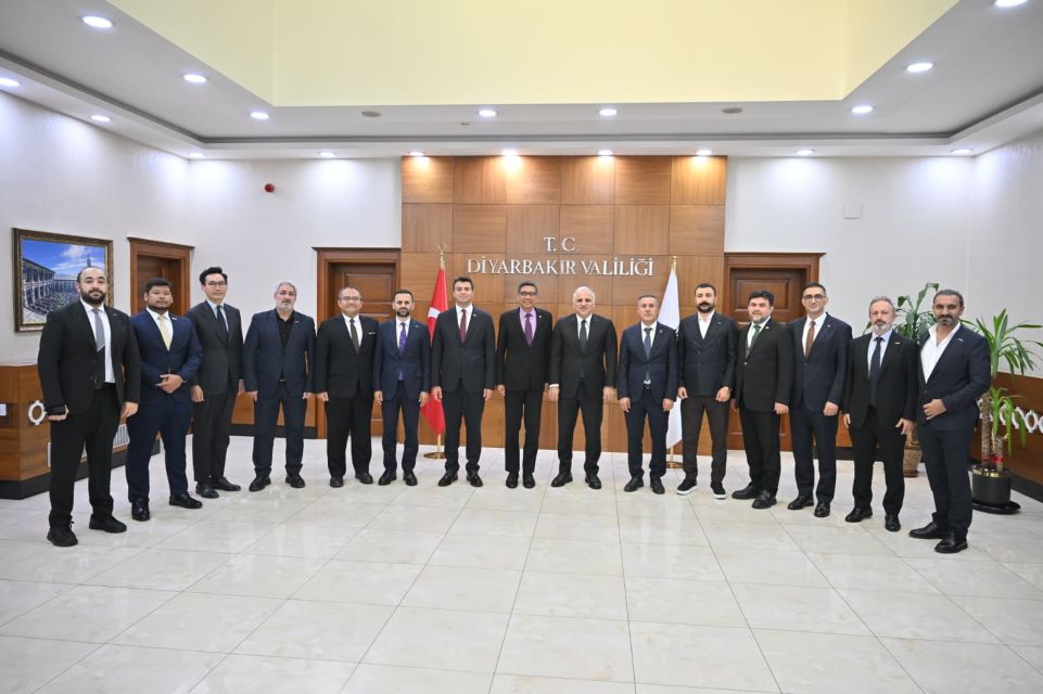 MALEZYA ANKARA BÜYÜKELÇİSİNDEN VALİ MURAT ZORLUOĞLU’NA ZİYARET