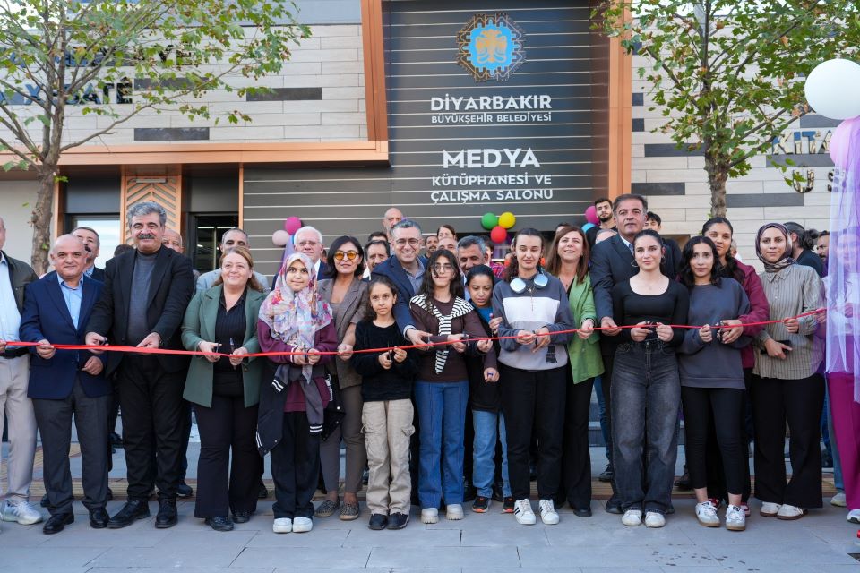 Medya Kütüphanesi halkın hizmetine sunuldu